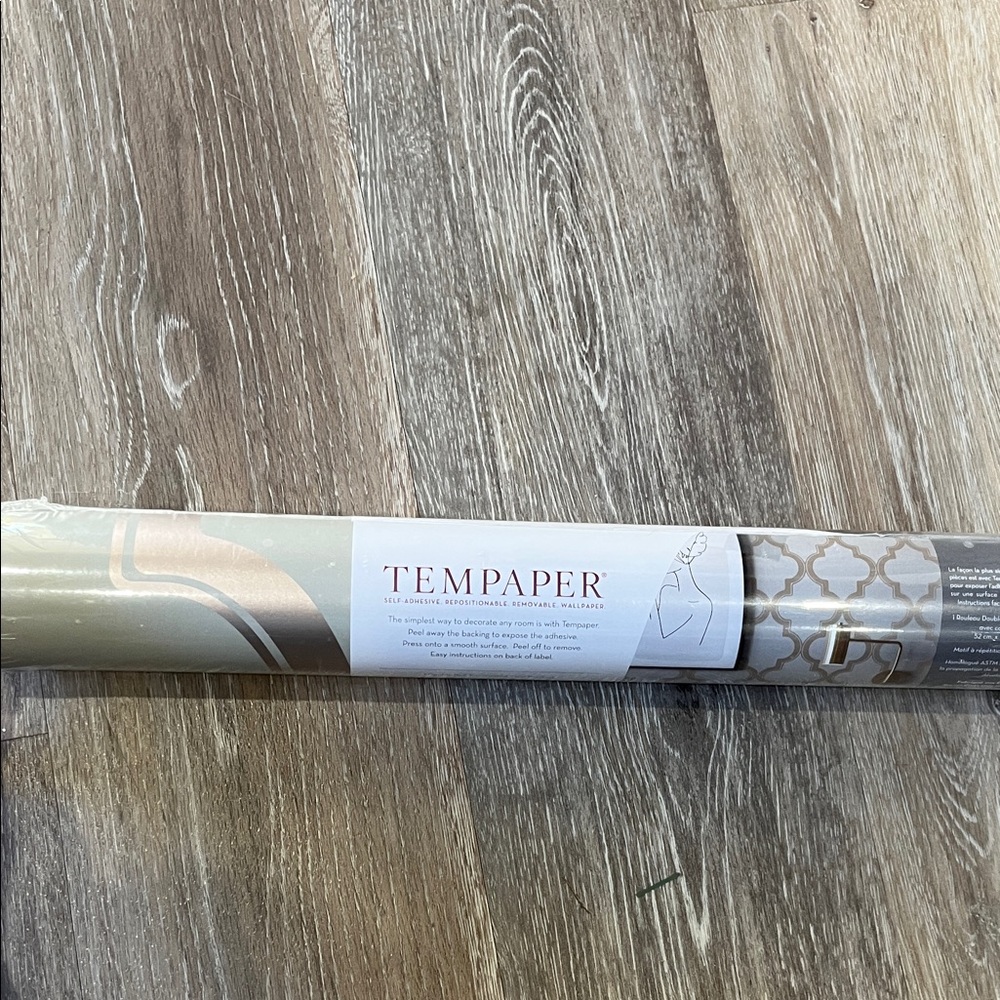 Tempaper self adhesive wallpaper new in package
